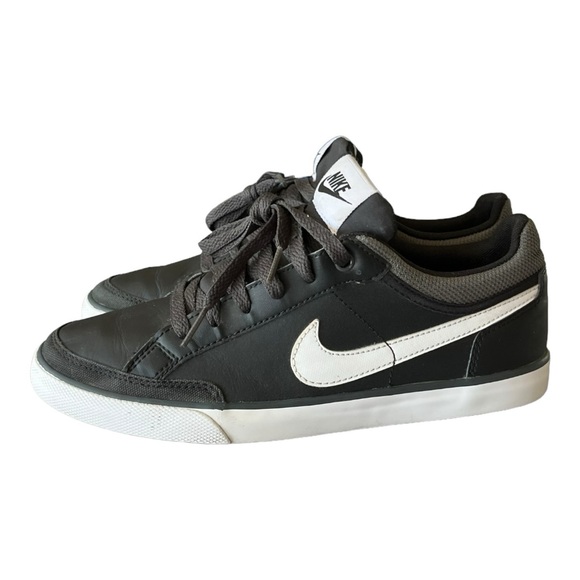 Nike Shoes - Nike Casual Low Profile Sneakers, Women’s 7 Retro